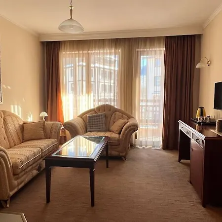 Emily Downtown Apartment